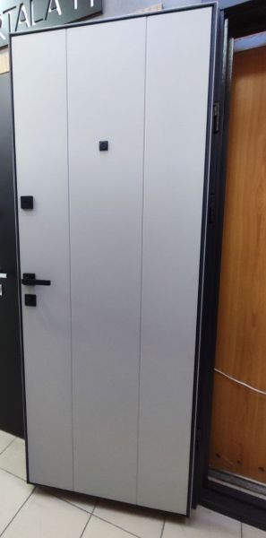Вхідні двері Qdoors Преміум Вертикаль-АК