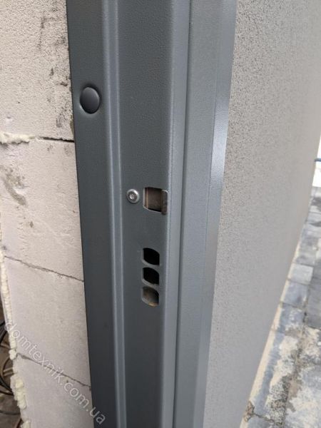 Вхідні двері  STRAJ Techno-door