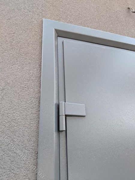 Вхідні двері  STRAJ Techno-door